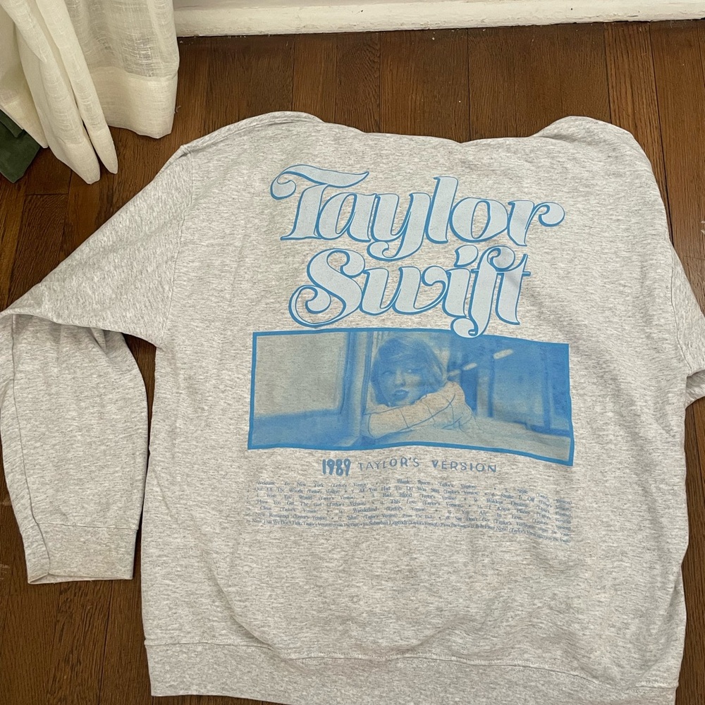 Taylor Swift 1989 Sweatshirt